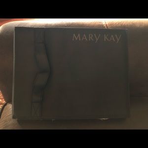 Mary Kay Travel Roll-Up Bag